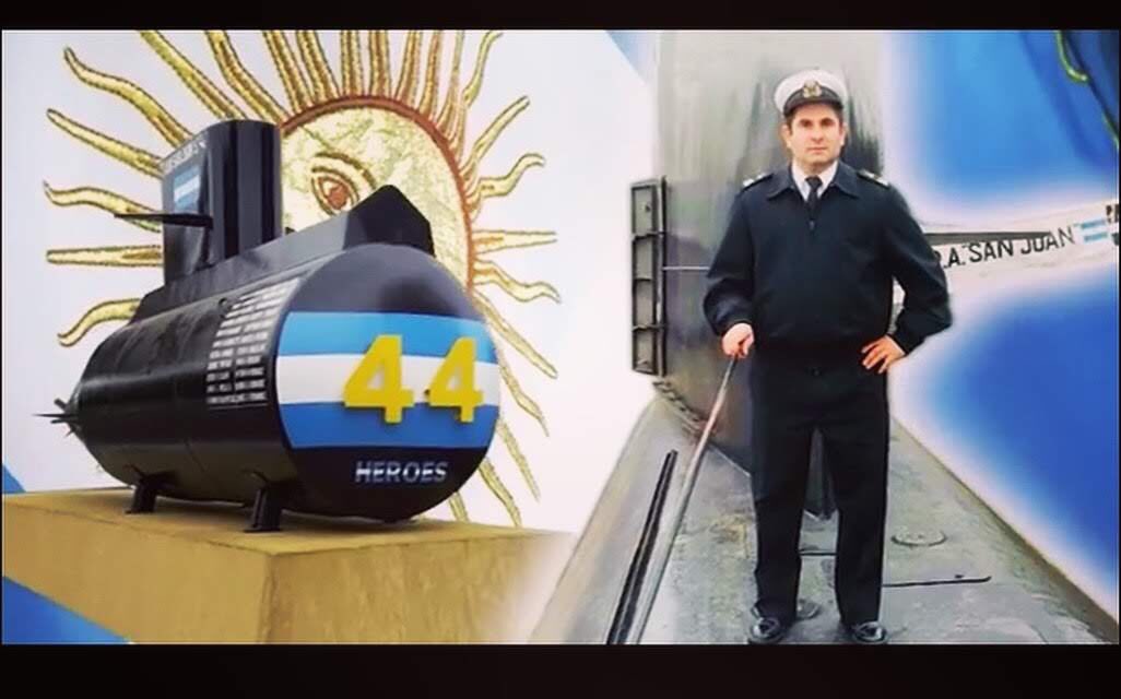 marchemoyano11's tweet photo. 15/11/2017 - 15/11/2021
4 años del Hundimiento del Submarino ARA San Juan con 44 tripulantes y grandes profesionales que siempre cumplieron con su deber
48 meses donde se hundieron proyectos y sobre todo vidas,quedando familias llenas de dolor
#teamoamor
#VerdadyJusticia https://t.co/MCo8wf90K2