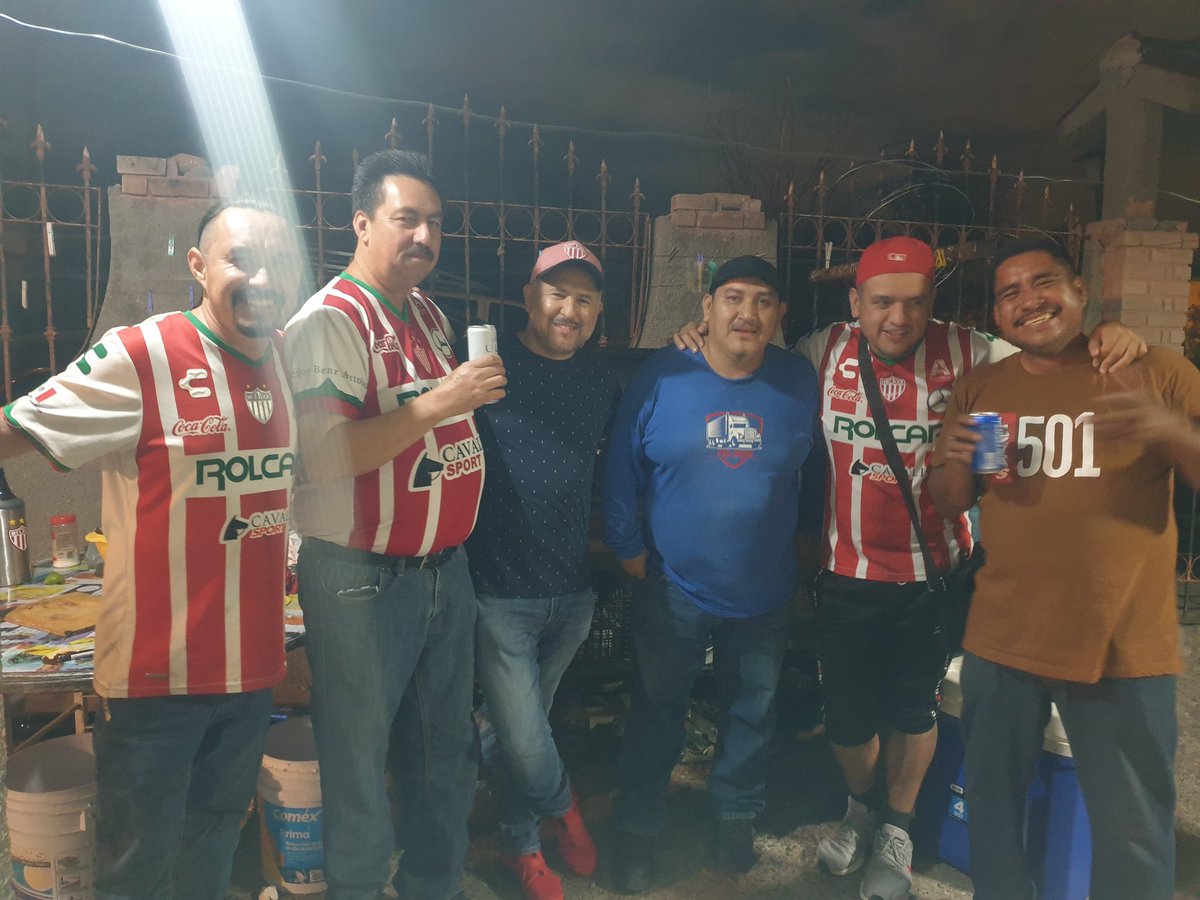 MataReynoso's tweet photo. Puro Rayos ⚡ Laredo https://t.co/8Kg7AuJPOO