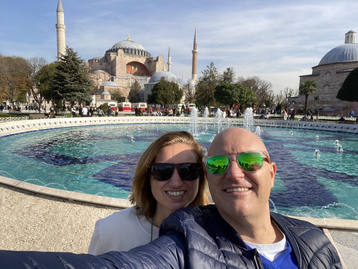ElisaPerez's tweet photo. Finde 🔝 en Estambul 🧿🇹🇷 https://t.co/NInUIbWAux