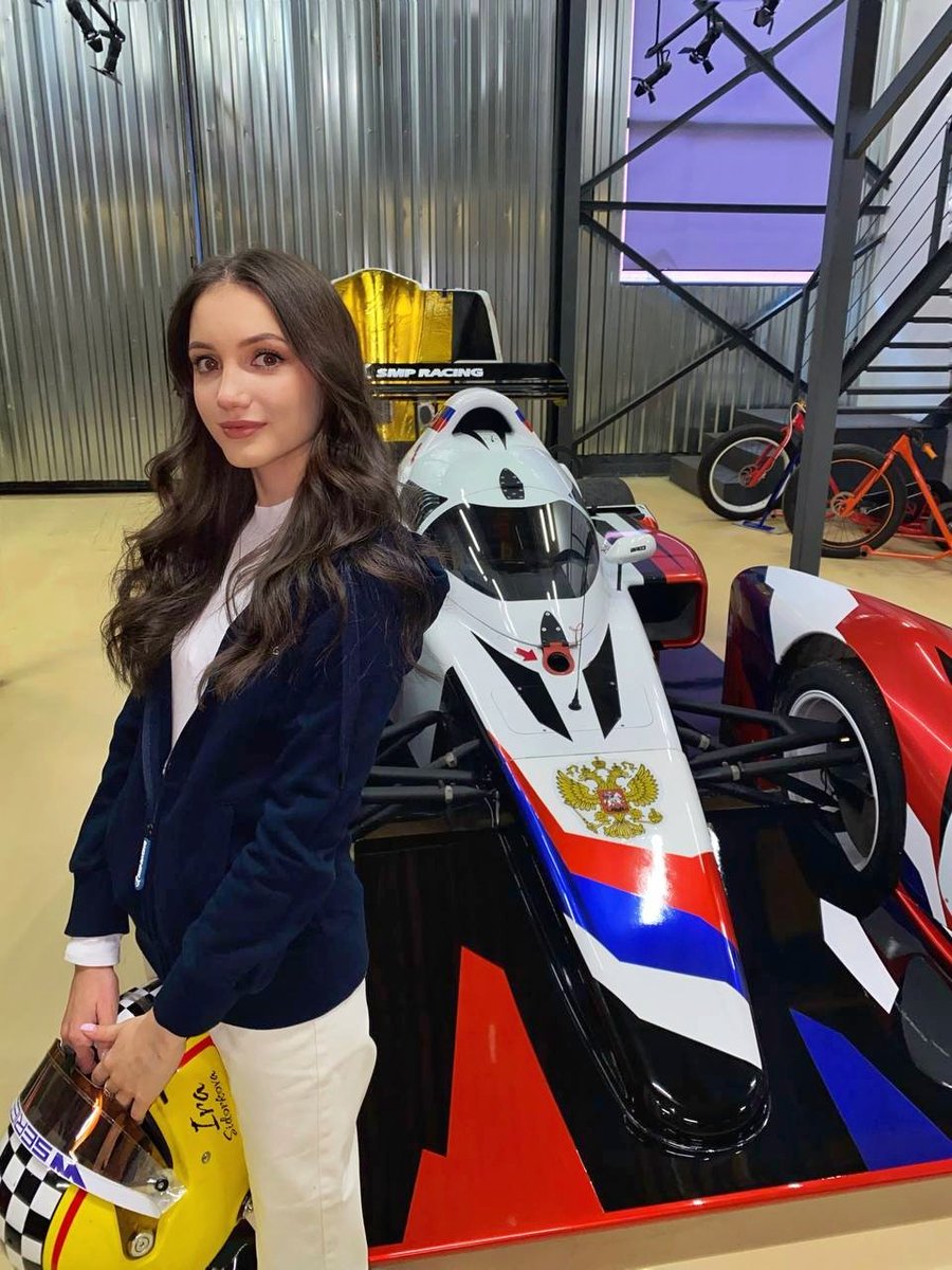 IraSidorkova's tweet photo. A new fascinating project by @SMP_Racing - a new Russian race car BR03 💥 Hope to drive it in the nearest future on track 🟡🏁 
Made some introductory presentation for @RT_russian

#SI51
#SMPracing #Russia https://t.co/nwXBkb9Hx5