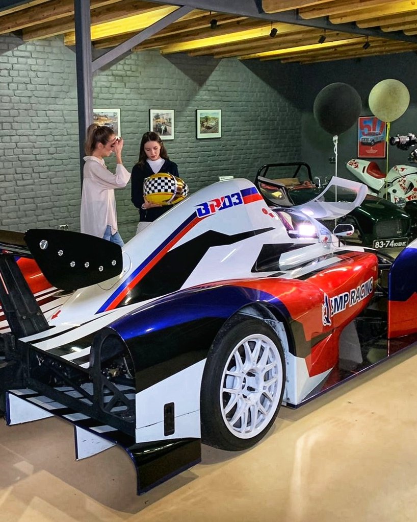 IraSidorkova's tweet photo. A new fascinating project by @SMP_Racing - a new Russian race car BR03 💥 Hope to drive it in the nearest future on track 🟡🏁 
Made some introductory presentation for @RT_russian

#SI51
#SMPracing #Russia https://t.co/nwXBkb9Hx5