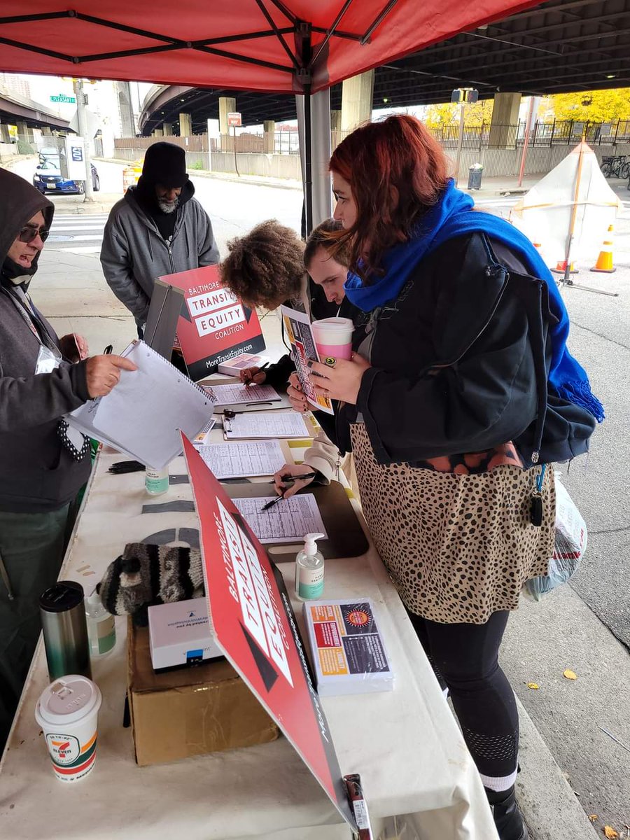 BRTA_mandate's tweet photo. #SupportTheRedLine 

BTEC volunteer Leroy Bright and Corey Matthews collecting signatures to build the Red Line. 

BTEC is at the JFX Farmer's Market every Sunday from 8:30am to 12pm. 

Come on out and support the Redline. https://t.co/2oNGkQa74k