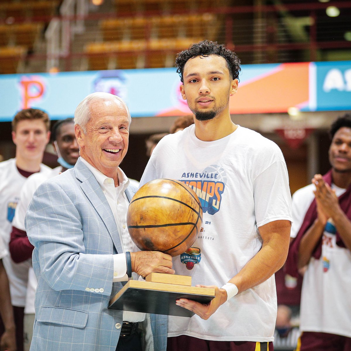 GopherMBB's tweet photo. Your @AshevilleChamp MVP is @UnlimitedRange0! https://t.co/ambj8Jnfum