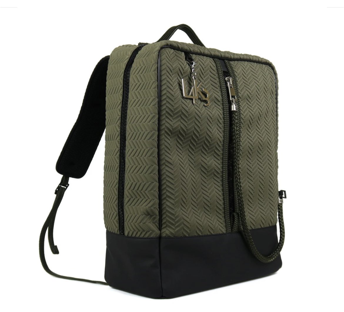 royalflashumeda's tweet photo. L4K3のバックパックが入荷。
計8色の展開になります。

各¥55,000- https://t.co/yQnWtLEk4t