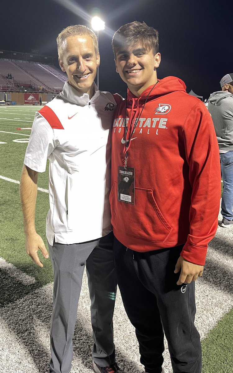 OneyPeter's tweet photo. Thanks @MikeFassel for the great visit, tour and game day experience!! If you ever need directions when you are in SoCal, I’m your guy!😜 I also want to thank @LoniFangupo for making me feel welcome @DixieState_FB  @CoachPPeterson @TheChrisRubio @NadeFootball https://t.co/ZzxbmIM2Gq