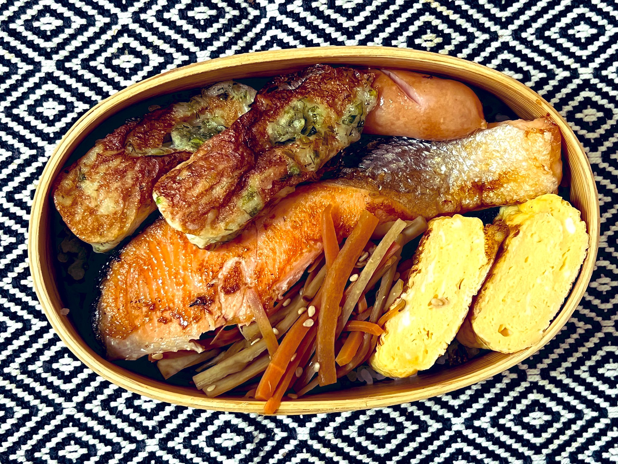梅山いつき きのう何食べた 最新刊に触発されてのり弁を作ってみた 磯辺揚げも入れてみた テンション上がるね きのう何食べた T Co Ivzmoyeznw Twitter