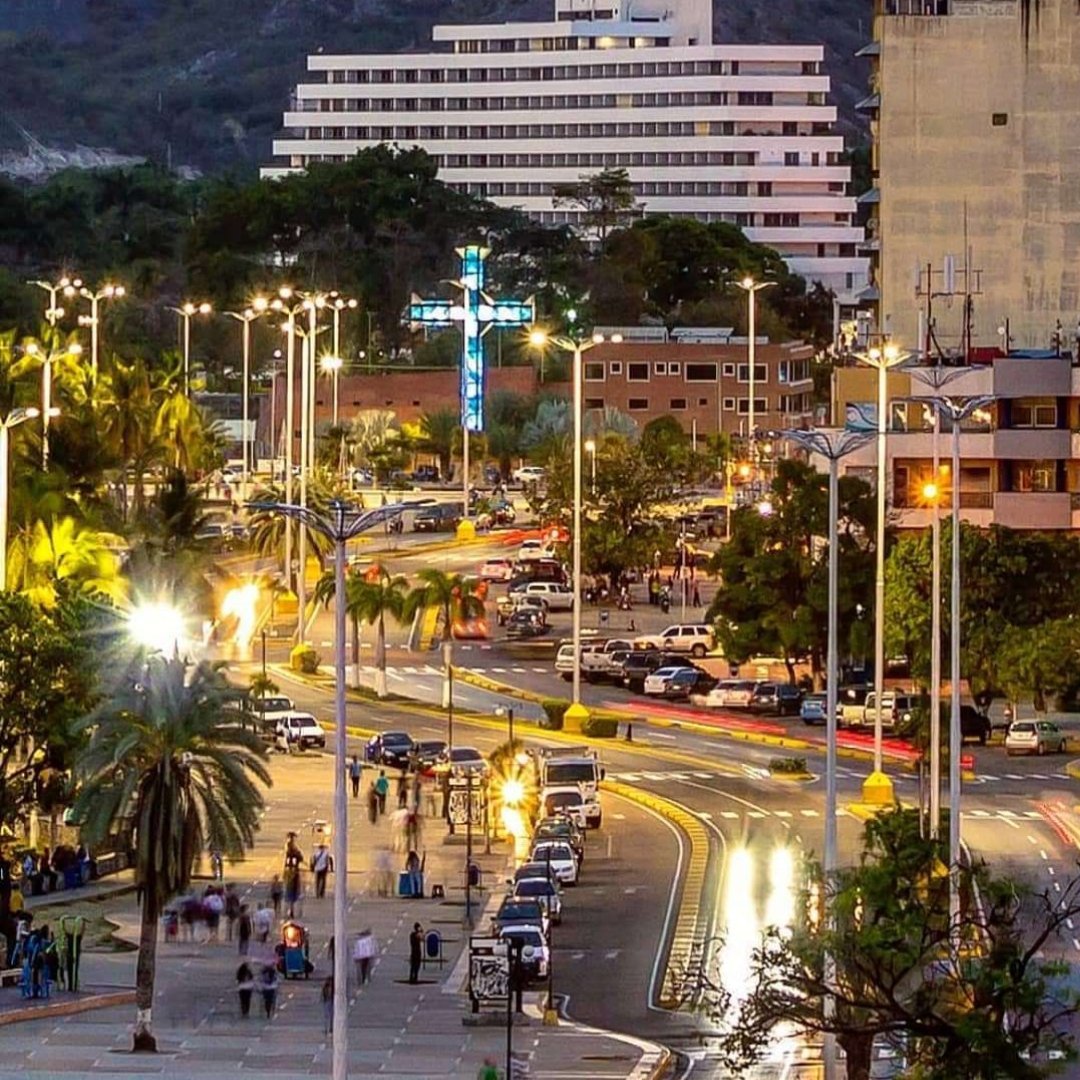 richardsalloum1's tweet photo. Puerto la Cruz, Venezuela. https://t.co/h7PvQSMYhc