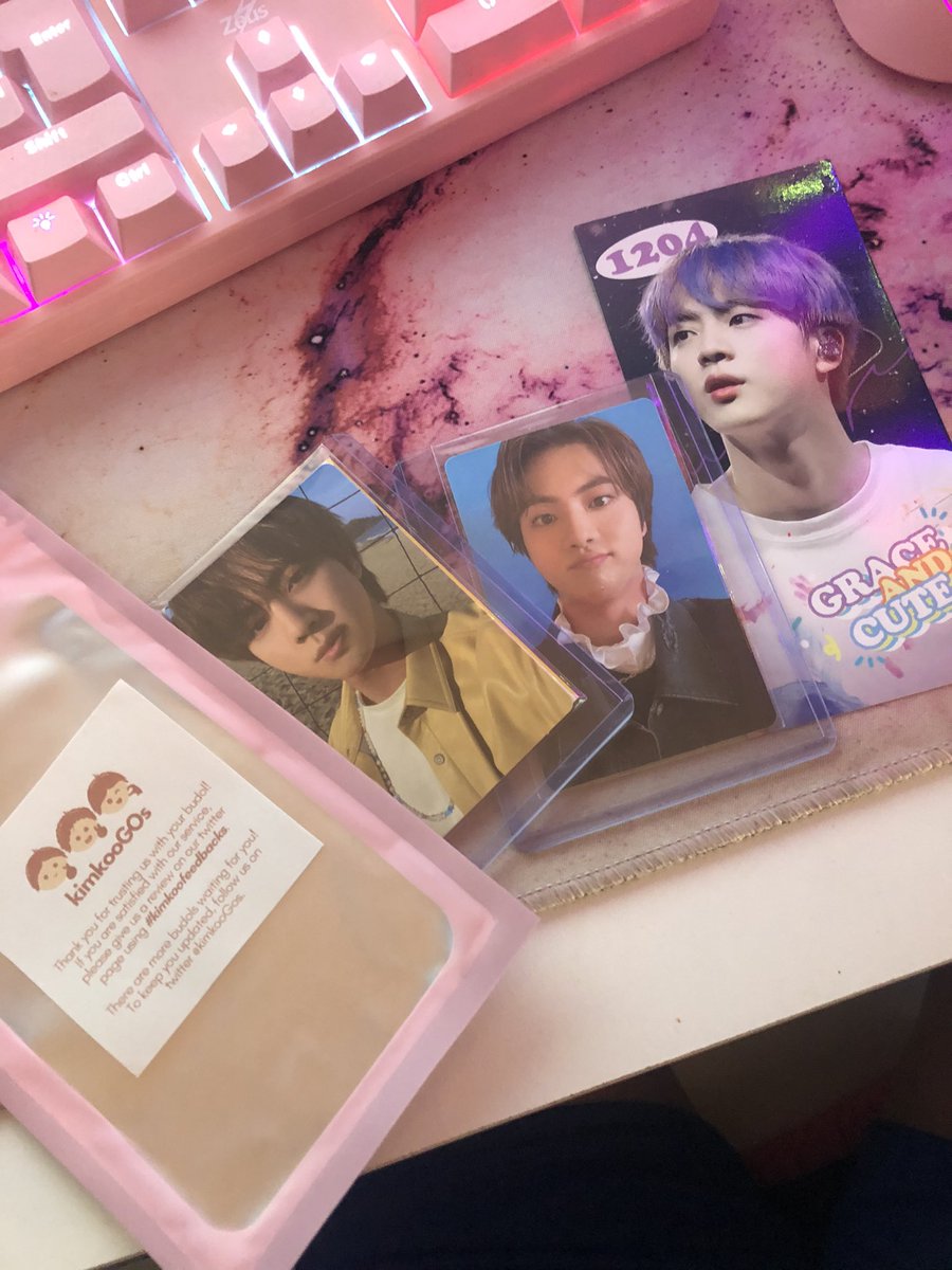 carcarmojica's tweet photo. Yay i got them! Thank you @kimkooGOs #kimkoofeedbacks 🤗 https://t.co/8fF56Y5EGc