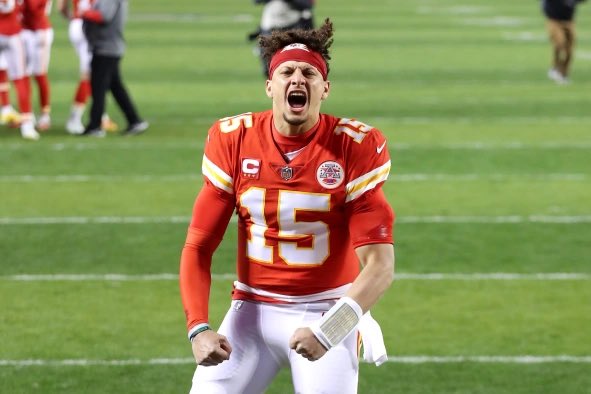 hheatherniicole's tweet photo. “IM BAAAAAAAACK!” @PatrickMahomes https://t.co/2bbvI8vgSx