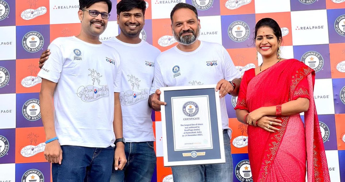 aashrisociety's tweet photo. #purnikishoreReddy ❤️ #OneMoreAward☺️
Thanks a ton to Sandeep SharmaGaru ,
Osman Akthar Garu 
And Amith garu and Mahi garu ,Ramireddy garu and RealPagers India RealPage, Inc. For recognising 
“❤️Real Heroes”❤️and we feel blessed😊 https://t.co/uwHxE91XVg