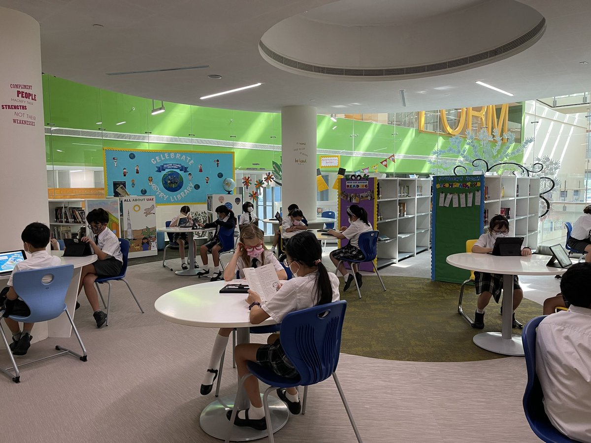 ReptonADLibrary's tweet image. Sometimes, all we need is 10 minutes of quiet reading to get hooked to a good book! #year4 Topaz enjoying some quiet reading at the end of their library lesson #frylibrary