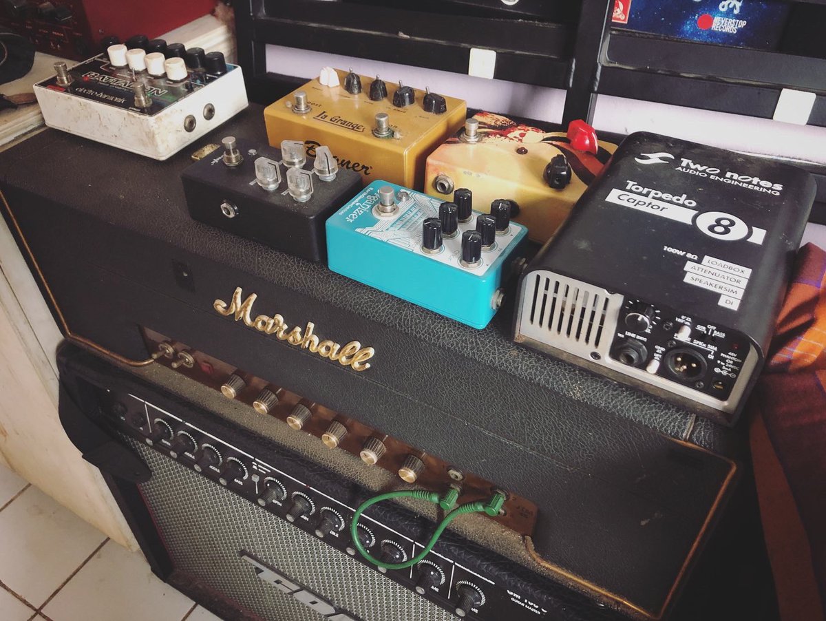 diditsaad's tweet photo. it’s on pedalboard and amplification device #ShowMeYourBoard #TwoNotesToneVault @twonotesaudio @RevvAmps @VictoryAmps https://t.co/KFWJKcjymB