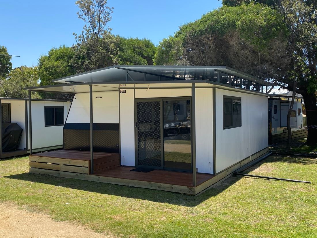 Versiclad's tweet photo. Your holiday investment deserves protection with a #Versiclad tropical roof.
#caravanparksAustralia #CaravanLife https://t.co/9I76Qfca1L