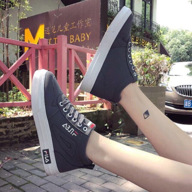 hadik_erin's tweet photo. #Women_Sneakers

Size : 36-40

RM39 SM
RM44 SS https://t.co/vdVFBbRHCG