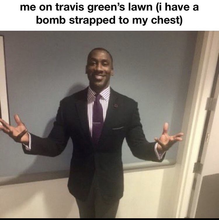 CouillemusFan19's tweet photo. EP40 deserves better. #FireGreen #FireBenning #CHCTalk https://t.co/8gAVTZe7Um