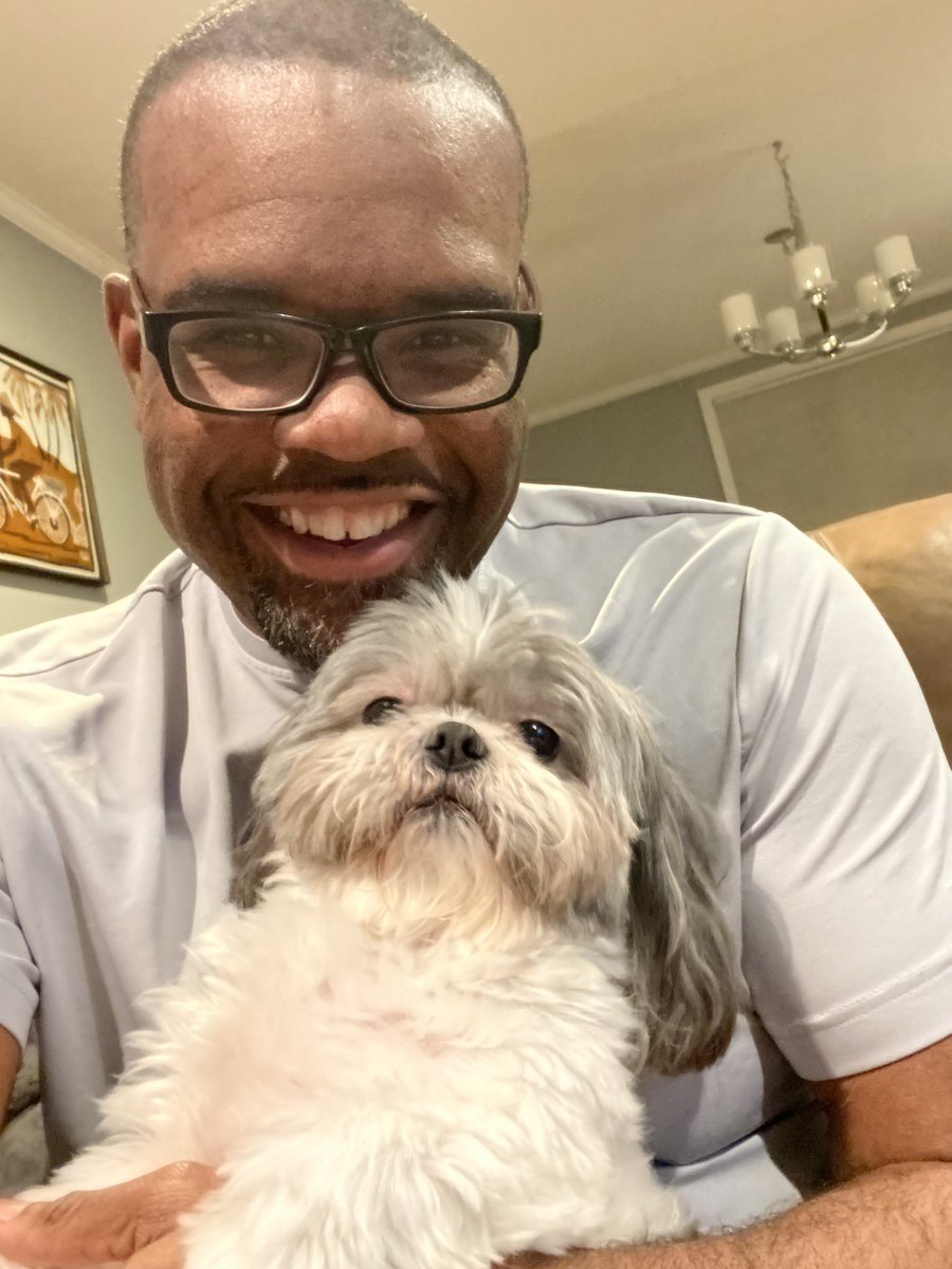 tmswDO's tweet photo. Just a guy and his dog. That's it, that's the tweet
#puppychulo https://t.co/hd5ct2qB1O