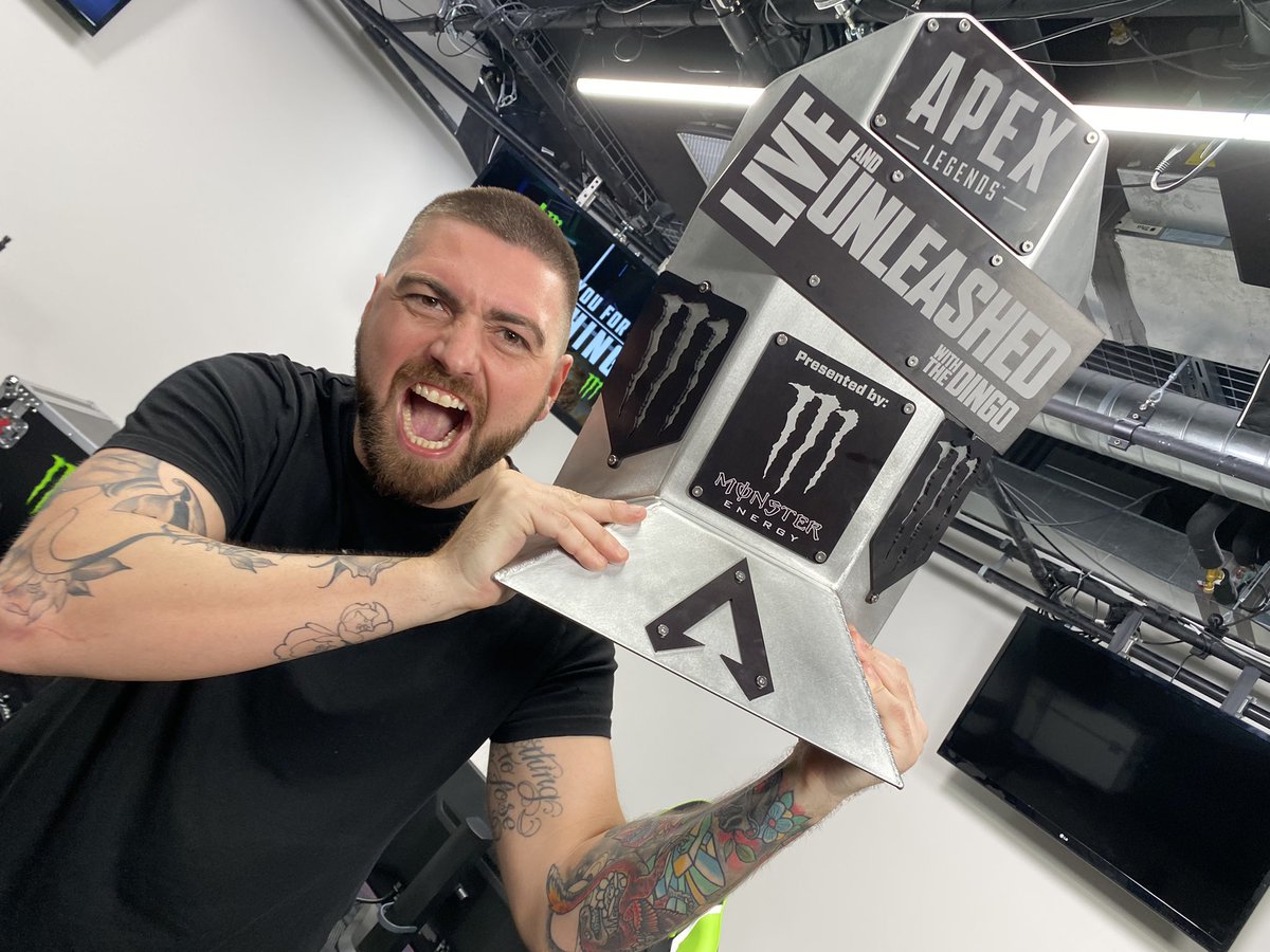 Tom Taylor tweet media