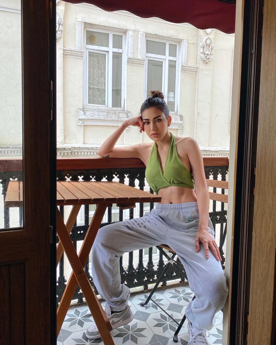 HotsoBell's tweet image. The weather is very good today🌲🌿🌴🌳☘️