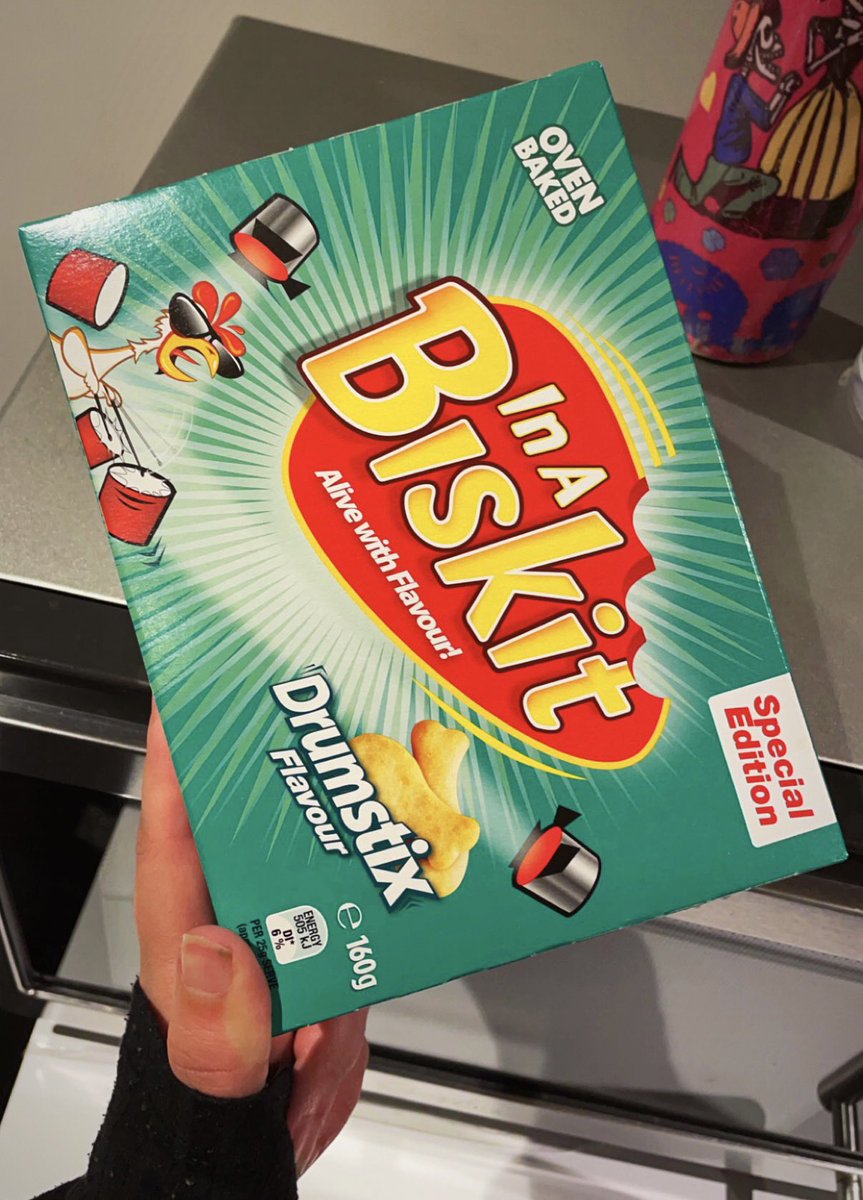 GameOverRhi's tweet photo. Oh noooo my childhood! 😭 When did these come back in store?! Guys RUN don’t walk RUN!!! 😍🥰 #Australia #childhood #snacks #streamsnacks https://t.co/MA5jjbH8CA