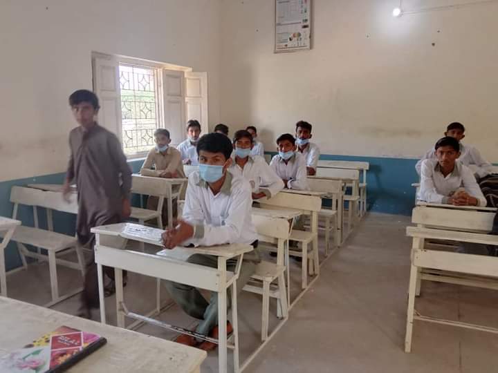 YouthOfUmerkot's tweet photo. Sir Anand Kumar visited Govt Boys High school Nabi Sar Town.
@sardarshah1 @LALMALHI @Qasimsoomro @TalpurTaimur https://t.co/3f9uLfo02x