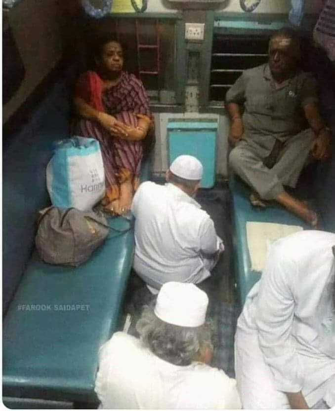 sudhirshiv567's tweet photo. सहनशीलता और बर्दाश्त का दूसरा नाम ही हिंदू है https://t.co/1CYN6frsB4