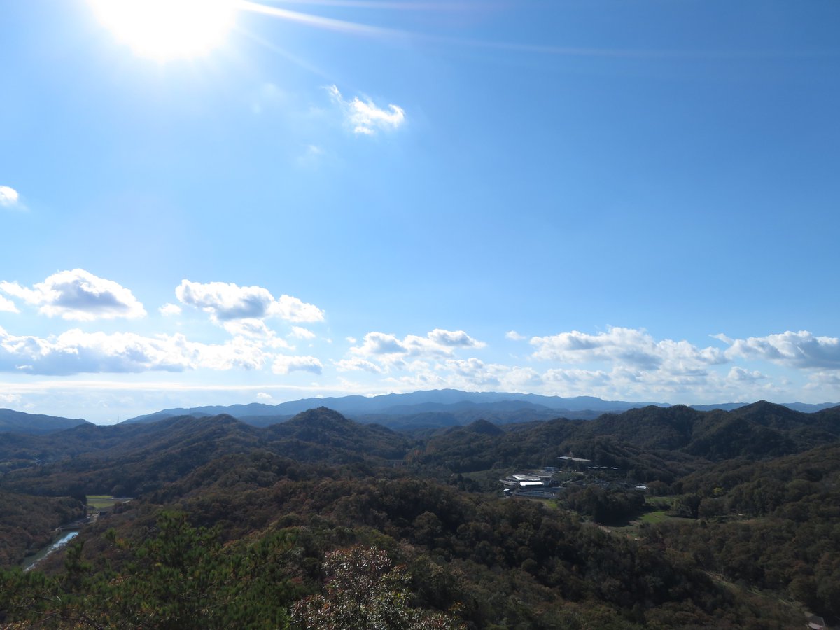 KawanokoI's tweet photo. 週末はは久しぶりに里山散策
��の様に早朝だと暗いし寒すぎるので昼頃に近場をぶらっと https://t.co/Fx1I6SABBT