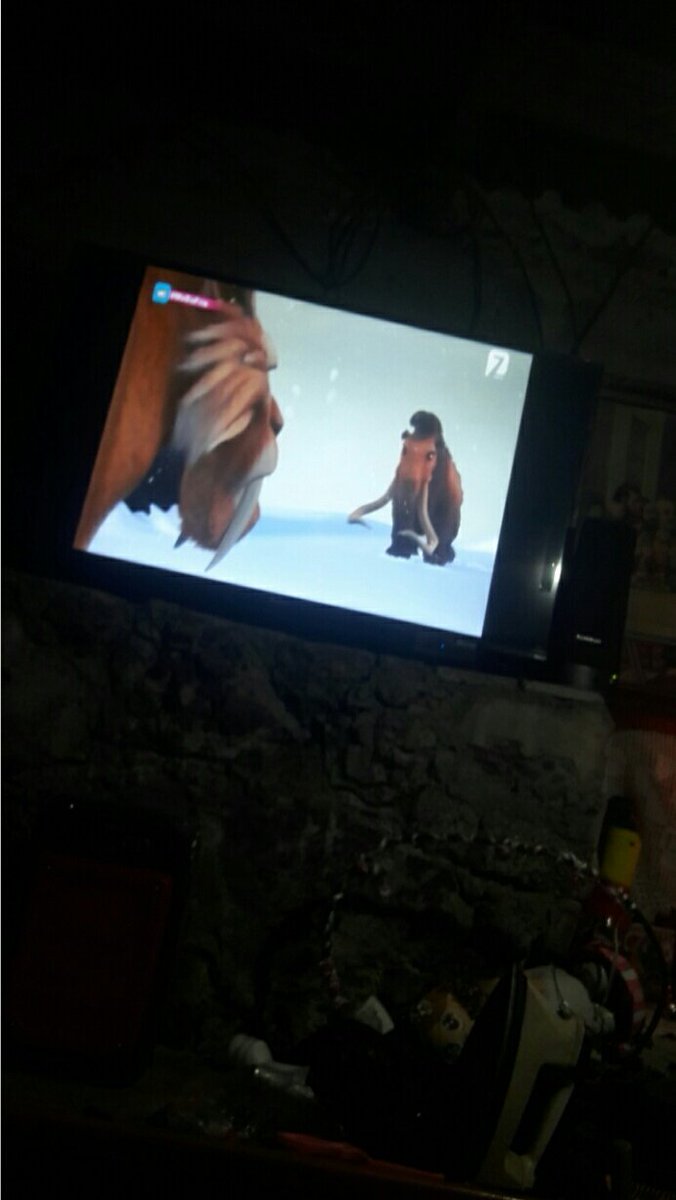 NormaGmezFrago1's tweet photo. #MeDaFrio cuando veo está super película 👍❤ https://t.co/e86Oeeh7YB