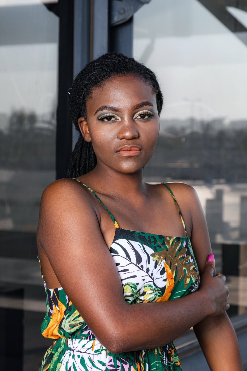 king2lare's tweet photo. PORTRAIT SESSION 🔥

📷 &amp; ✍🏾 : @king2lare 

#portraitphotography #portrait #closeup #details #closeupdetails #photography #beauty #brownskingirls #brownskingirl #brownskinbeauty #beautyphotography https://t.co/xzUyFRxmy4