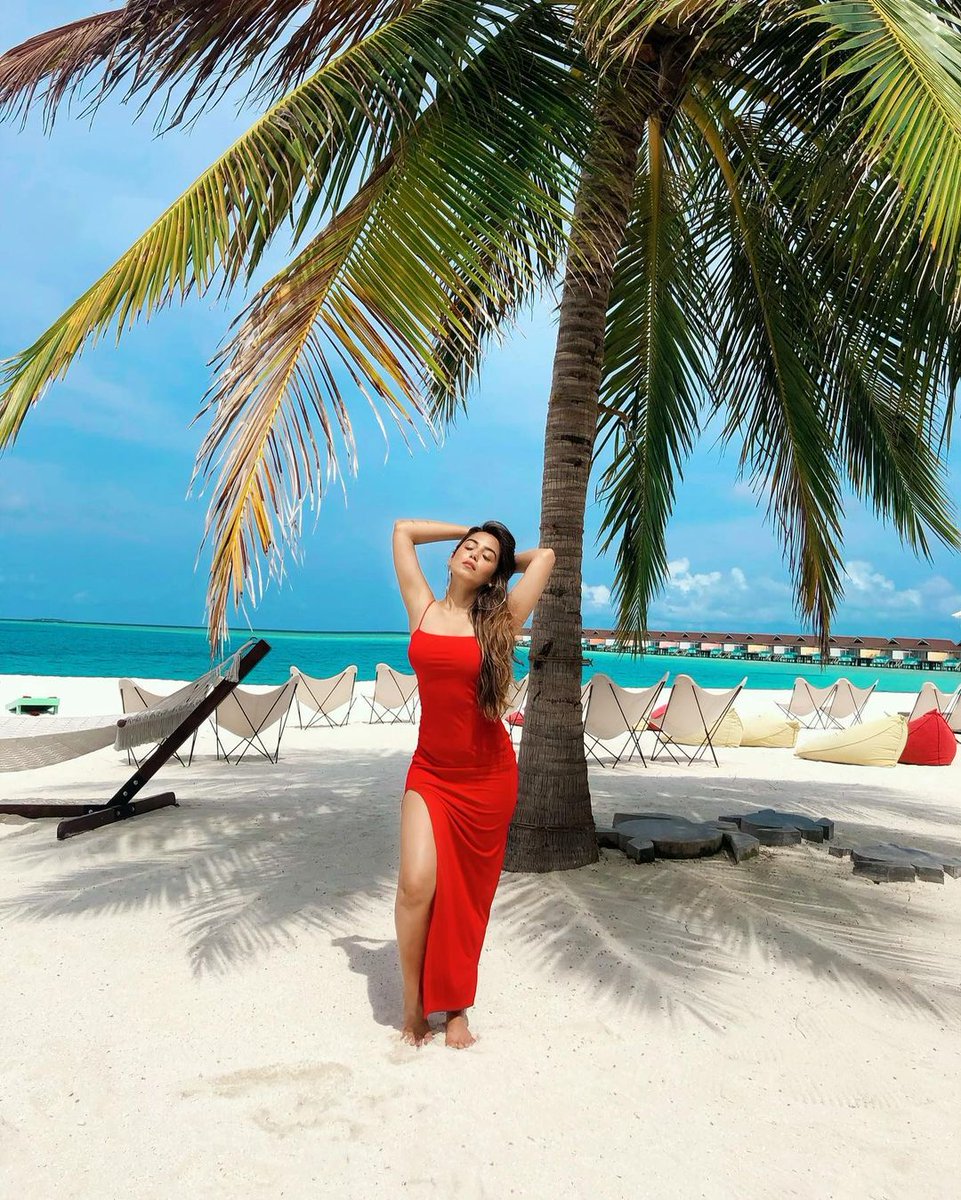 freshgaa's tweet photo. #SrishtyRode
Too hot and tempting🔥🔥
📸 @SrSrishty 😍
#srishtirode #beach #reddress #red #beachlooks #tvcelebs #tvcelebrity #tvcelebrities #television #televisionactor https://t.co/dwNRnYHUBn