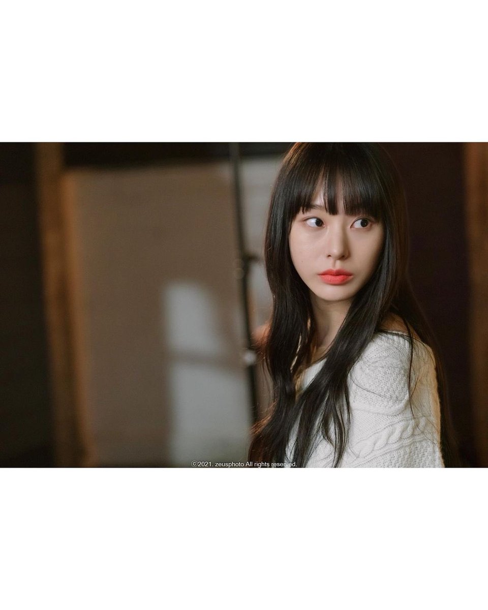 girlgrouparea's tweet photo. gg! pantesan Hyewon mengaguminya, creator dance Hey Mama ini cakep bgt 😳
https://t.co/rbPhkq6ml0