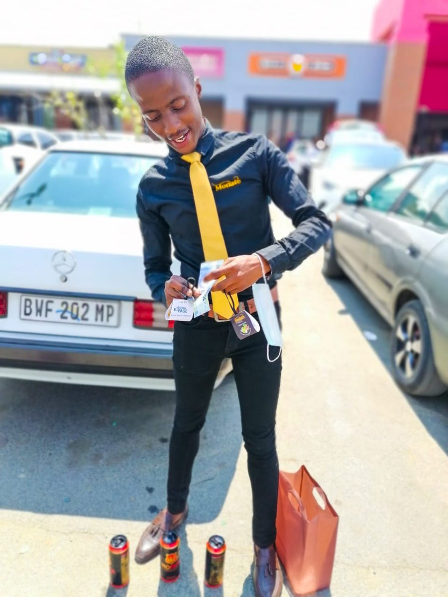 MonateQuality's tweet photo. Passion and hardwork are key elements to escape financial hardship.
#MakoyaVanBest https://t.co/zquAEsrWei