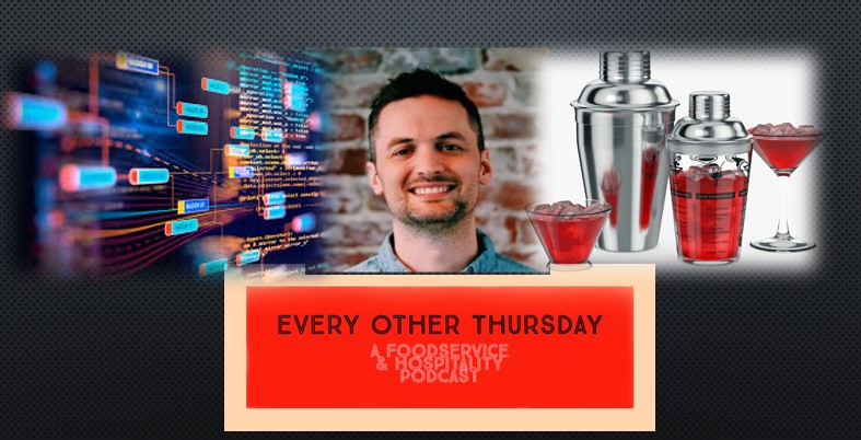 Chris Kiertz, an expert in the #cocktail industry,  joined us to share his thoughts on these #fun #beverages.
Catch it here🎤 ow.ly/opGR50FyRlz

#barlife #bartender #instagood #socialmedia #hospitality #marketing #beverage