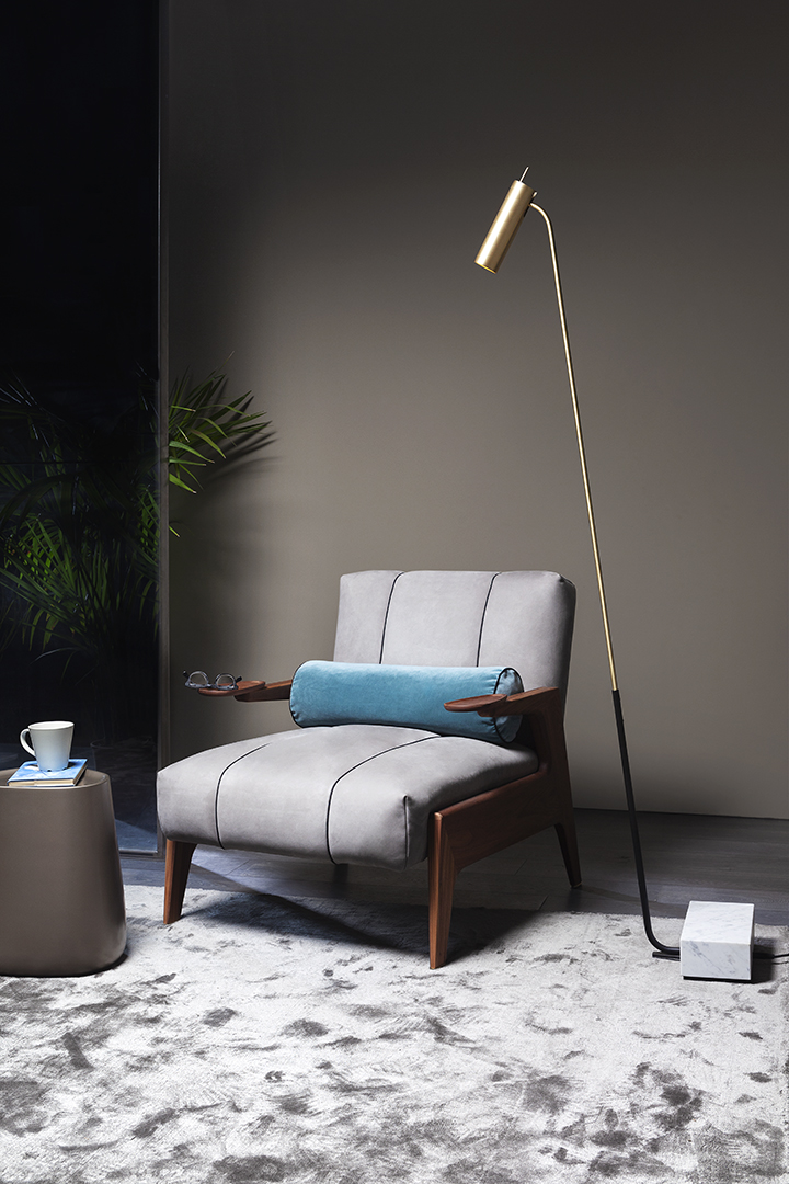 Vibieffe's tweet photo. 7000 ITINERARI STELO is a floor lamp with White Carrara marble base wich brings back to the elegance of the 50s
#lamp #lampade
#e_motion #7000Stelo
#interior #interiordesigner #interiorlovers #interiordetails #interiordecor
#madeinitaly #Vibieffe #Milan
#homedesign #homedecor https://t.co/Mau5nRGFI6