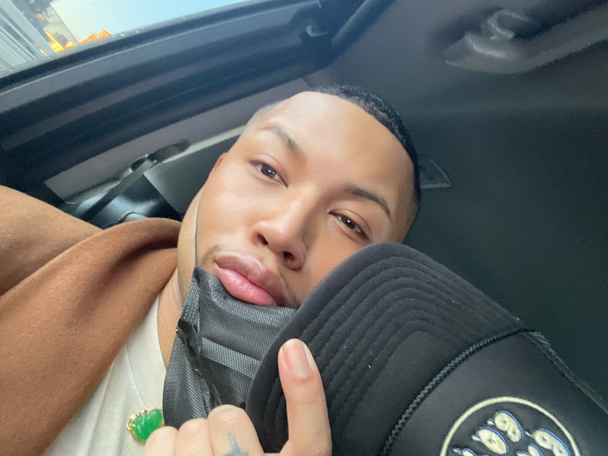 I was trying to catch the sun 😅😂