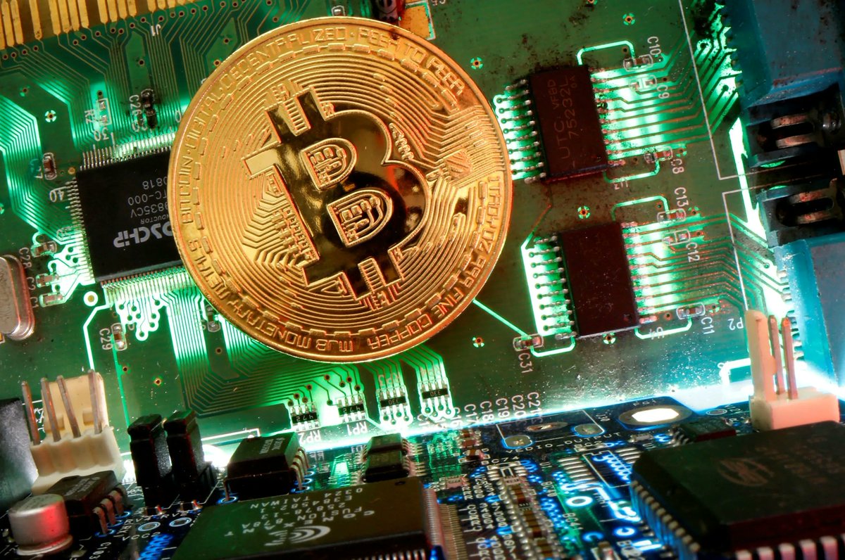 4️⃣🧡[#CoupdeFlash] Le #Bitcoin est désormais plus sûr et efficace 
cnbc.com/amp/2021/11/14… v/ <a href="/CNBC/">CNBC</a> 

💬 La #crypto reçoit sa 1e mise à jour en 4 ans (#Taproot) qui améliore la protection de la vie privée et la rapidité des transactions  

#BTC #Tech #FinTech
#FlashTweet⚡️