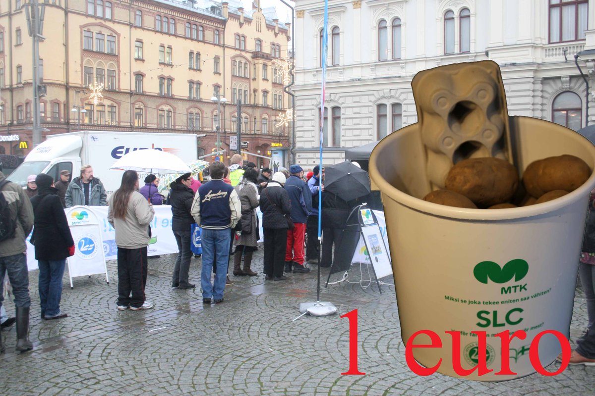 Miksi se kuka tekee eniten, saa vähiten-mielenilmaus 17.11. Viljelijät protestoivat  tällä heikkoa markkina-asemaansa.  Tuottajahintaan (1€) saa puoli ämpärillistä perunoita ja 10 kpl kananmunia. Ja ämpäri kaupan päälle! Maatilojen tilanne on kestämätön. pirkanmaa.mtk.fi/-/miksi-se-kuk…