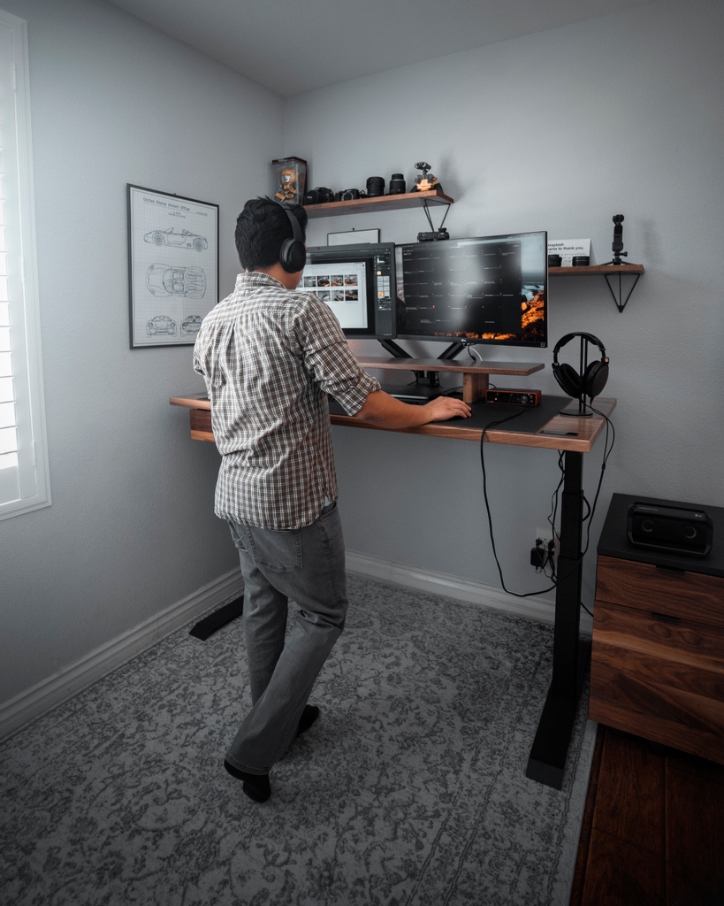 Sway 2024 standing desk