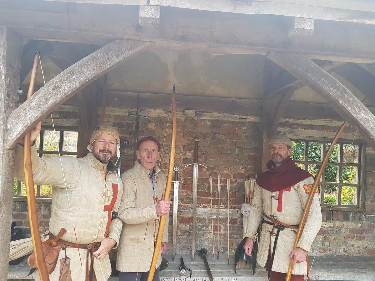 KingJohnsHouse's tweet photo. To close our 800th Anniversary celebrations last week we were visited by the wonderful Free Company of Aquitaine who shared insights into the life of the medieval bowman @KingJohnsGarden #FCOA #JoinThe800 #AllThings800. More #Heritage, #MoreHistory @moreTestValley @Visit_Romsey https://t.co/iRZJ4nL549