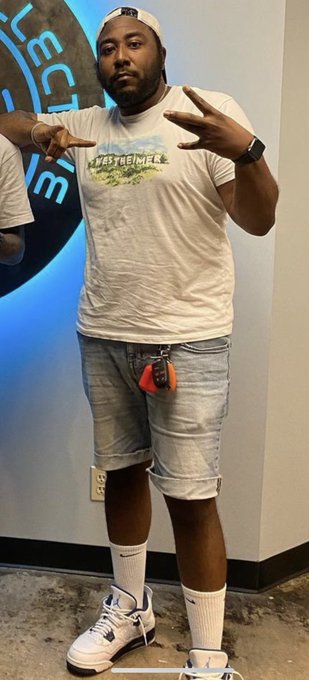 Always men like this telling me I&rsquo;ll never get wife&rsquo;d lol. I hope he&rsquo;s right cause &hellip;. https://t.co/f