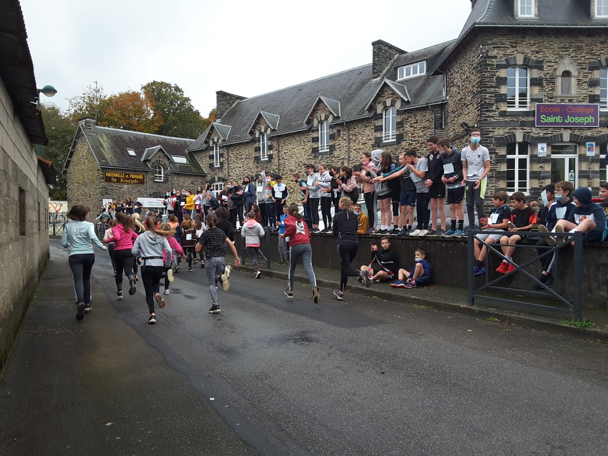 MurStjo's tweet photo. Cross ELA: plus de 1500 euros récoltés pour l'association. Bravo à tous pour votre participation sportive et solidaire! https://t.co/pdnYWPDtiq
