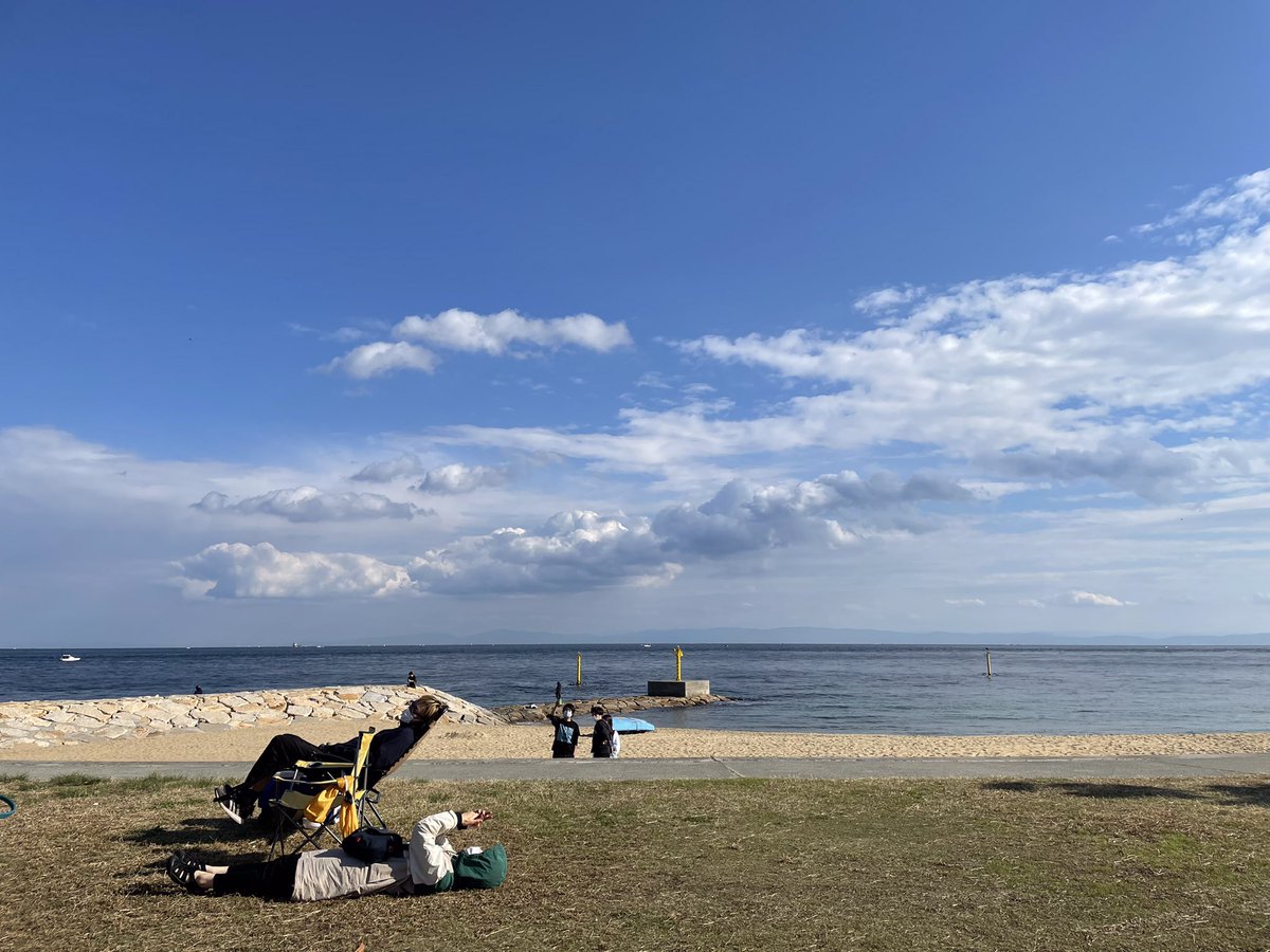 windrush_fes's tweet photo. 来年の本番夏に向けて反省点多々、足りない部分を更に面白くしていきます。それを考えるチームがあることが心強い。
火をくべ続けていきますので、ワクワクして貰えたら嬉しいです。
WIND RUSH
ミノウラヒロキ
#音楽フェス #callthewind #岩屋海水浴場 #淡路島 https://t.co/iy2nItjlni