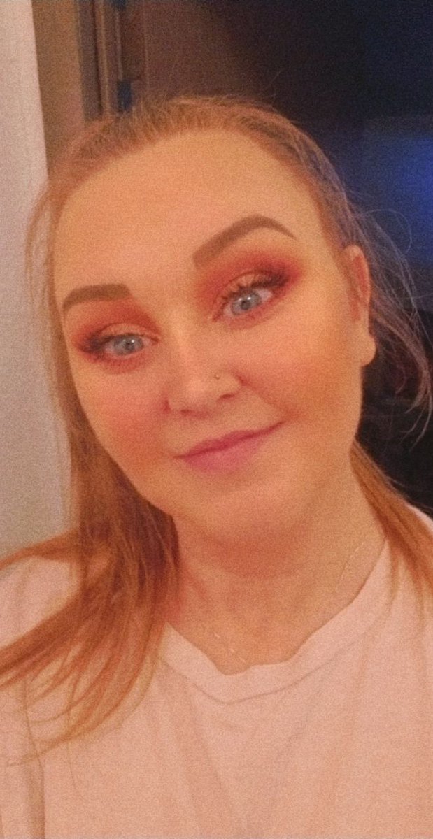 ElishaAnnB's tweet photo. This is what 36 looks like.... Happy birthday to me 🎂🎉🎊🎈🎁$lishaann23 #happy_birthday_elisha #happybirthdaytome #36 #thisis36 #birthdaygirl #birthdaywishes #cashapp #ohio #2021 #happy #ageinreverse #makeup https://t.co/Kdj2DcMGJ1