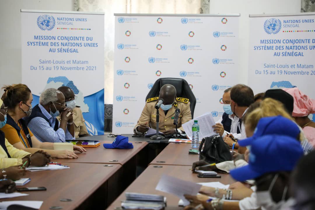 unicefsenegal's tweet photo. @unicefsenegal participe depuis ce matin à la mission conjointe de l’équipe pays @OnuSenegal 🇸🇳.
Riches échanges avec le gouverneur de la region de #saintlouis sur l’importance de l’accès aux services sociaux de base et la protection des enfants dans la région Nord #OneUNSenegal https://t.co/ohaeFKzERr