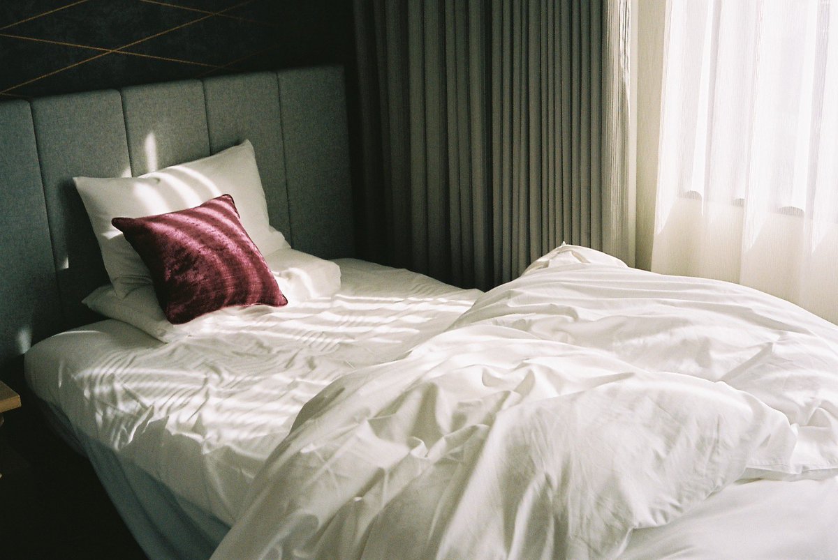 hachiphotograph's tweet photo. hotel https://t.co/jBUEauFrt4