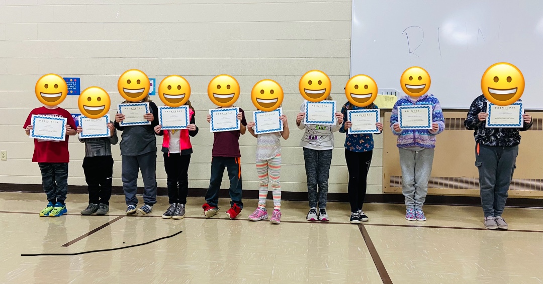 roosiefamily's tweet photo. Congratulations to our Quarter 1 Principal Award Recipients! You make #roosiefamily   A W E S O M E ! ! !
.
#mpscore https://t.co/y1UsSQDwnA