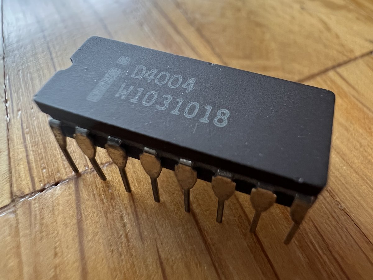 sky4055's tweet image. Happy 50th birthday, Intel 4004!
#intel #firstprocessor #birthday #4004