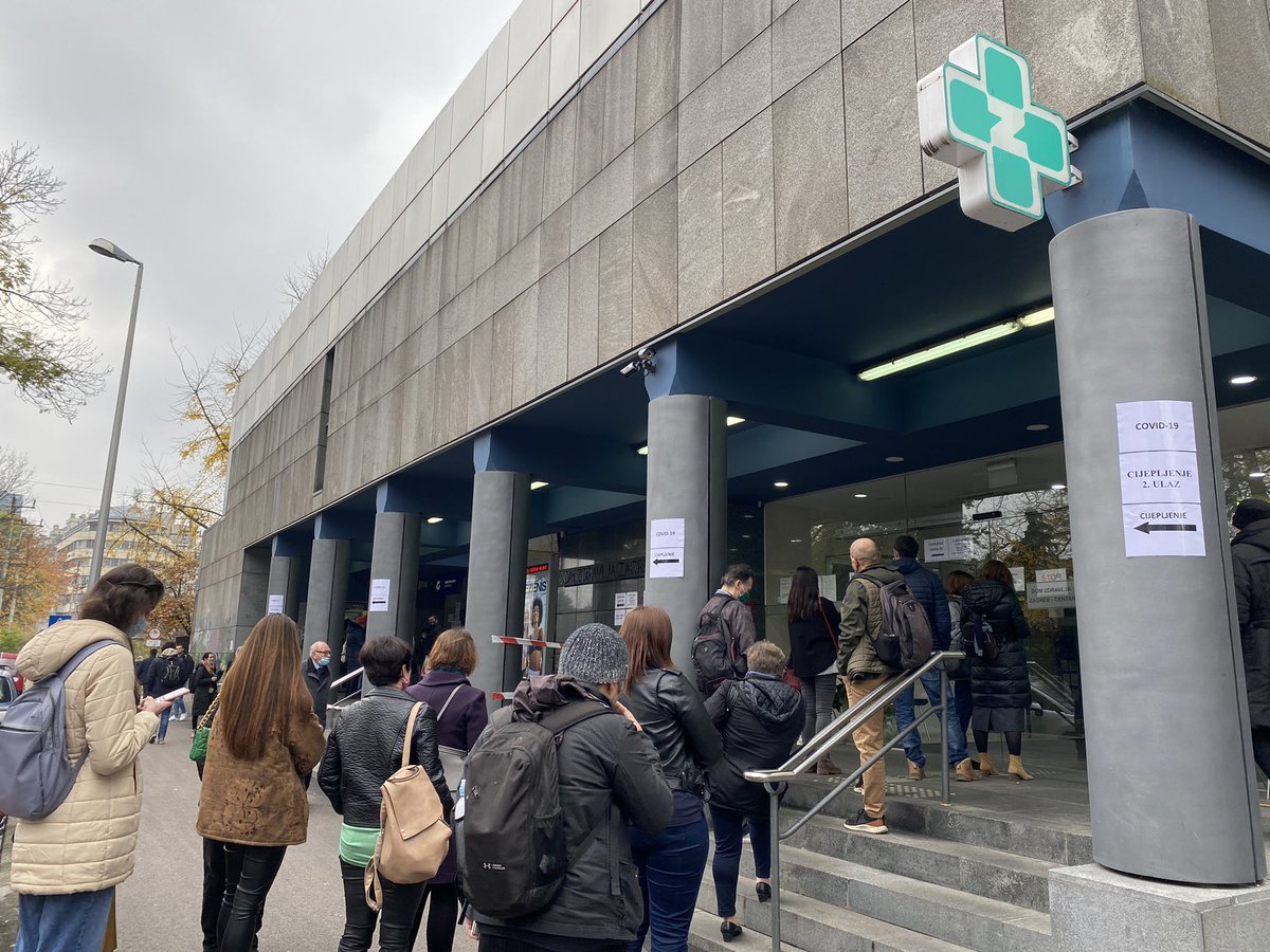 Pauzu za rucak neki su iskoristili kako bi napravili brzi test u domu zdravlja bez narudžbe, jer od sutra bez covid potvrde neće moći na radno mjesto…<a href="/N1infoZG/">MAN Errors</a>