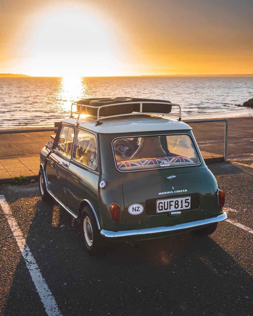 MINIUK's tweet image. Sitting with the sunset or riding into the sunset...

Where would you take a classic Mini at golden hour?

📷 @minicarjack

#MINI #MINIicons #ClassicMINI