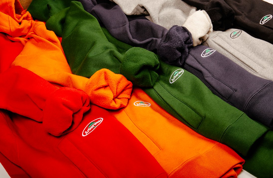 Arborwear's tweet photo. Today’s #SweatshirtMonth Giveaway is on. We have many colors of the Double Thick Hooded Sweatshirt to choose from, which is your favorite? Let us know in the comments by Nov. 17 at 11:59 pm EST and tag a friend for a bonus entry. https://t.co/szWVTUNrJI
#doublethick https://t.co/JfOZcAGFsi