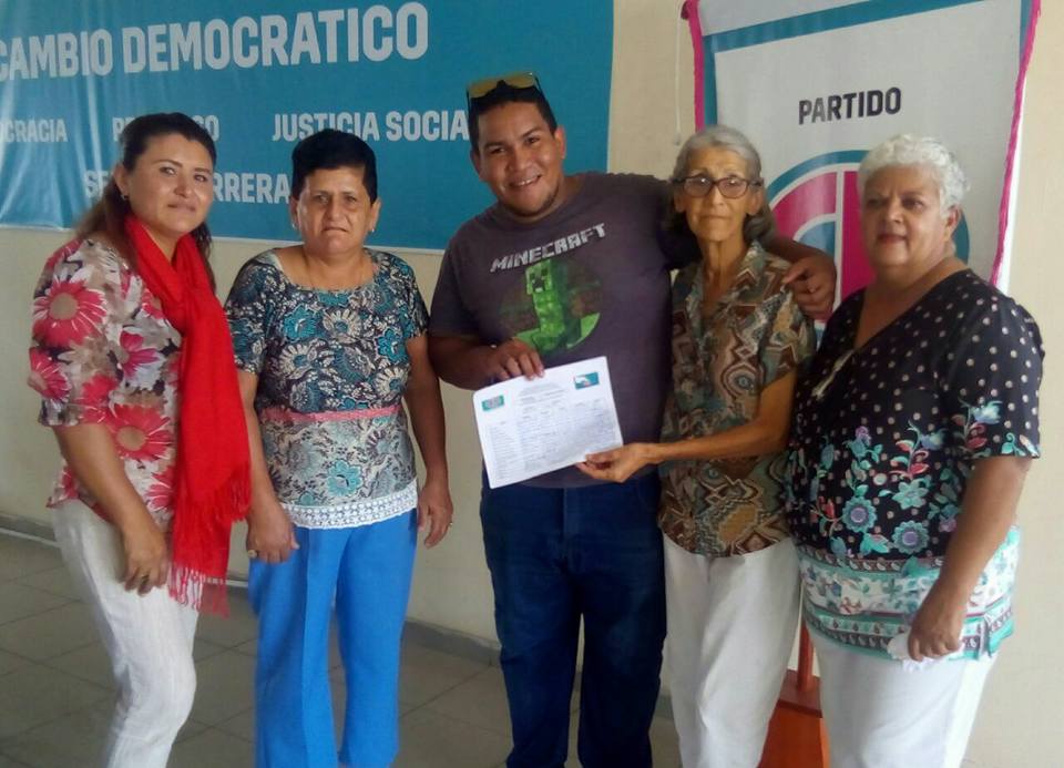 cedenofj's tweet photo. Para el próximo periodo tenemos la intención de volver a presidir la JD de CD en Parita. Con el apoyo de nuestros familiares y amigos lo volveremos a conseguir. #CD #JD #RomuloRoux @romuloroux @MaidirMiller @delaguardiaj1 @efrabethancourt https://t.co/mvcuq2607o